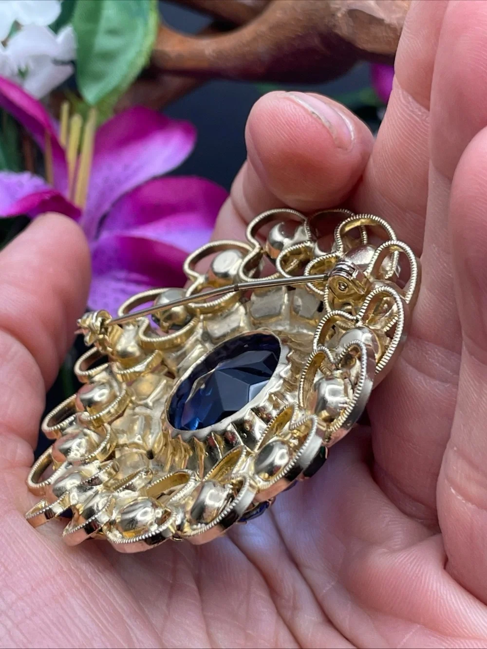 Rhinestone and metal scroll work brooch vintage
